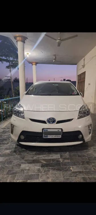 Toyota Prius 2015 for Sale in Peshawar Image-1