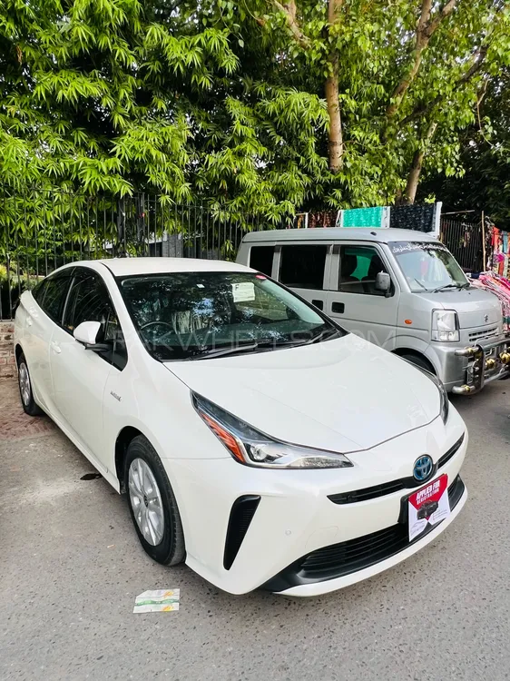Toyota Prius 2020 for Sale in Lahore Image-1