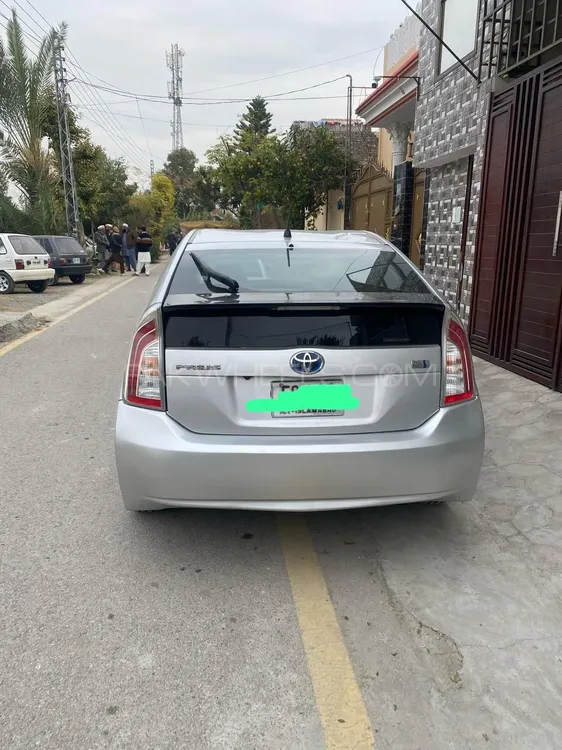Toyota Prius 2011 for Sale in Islamabad Image-1