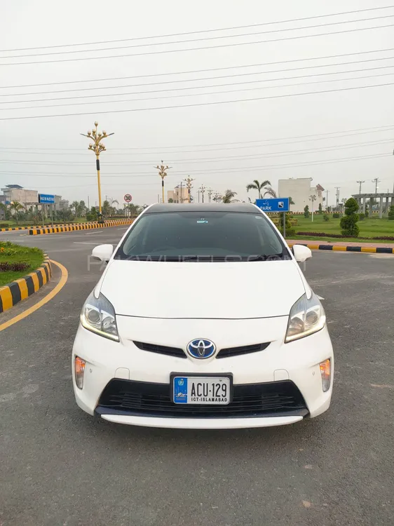 Toyota Prius 2013 for Sale in Sheikhupura Image-1
