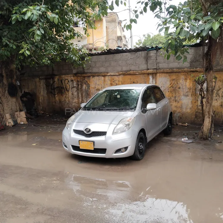 Toyota Vitz 2008 for Sale in Karachi Image-1