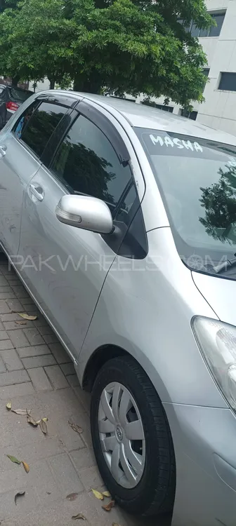 Toyota Vitz 2009 for Sale in Islamabad Image-1