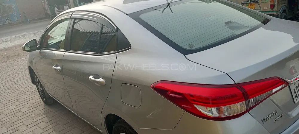 Toyota Yaris Sedan 2020 for Sale in Khanewal Image-1
