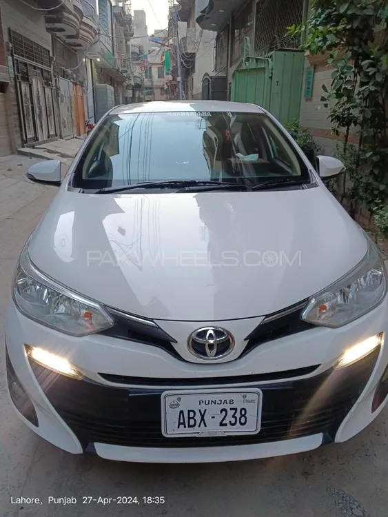 Toyota Yaris Sedan 2021 for Sale in Lahore Image-1