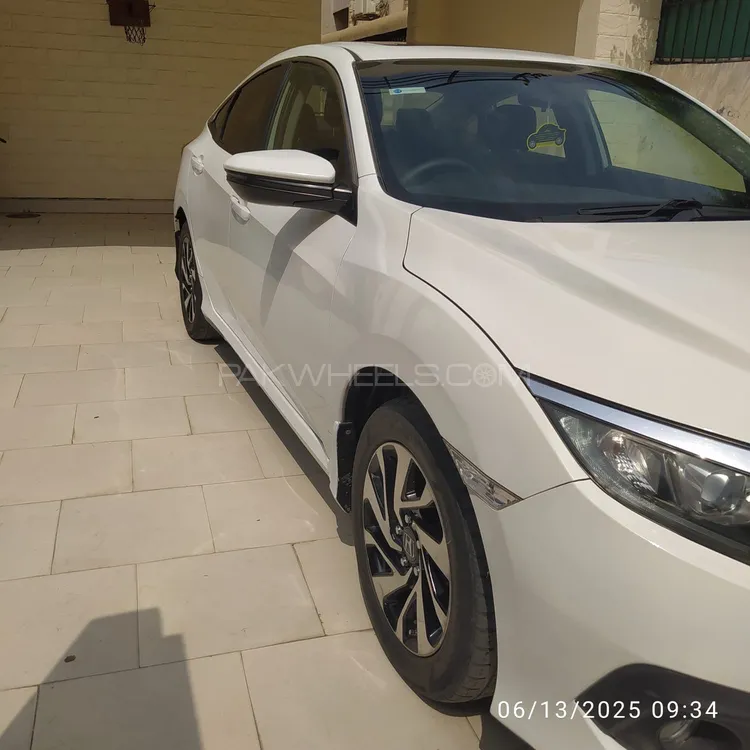 Honda Civic 2017 for Sale in Lahore Image-1