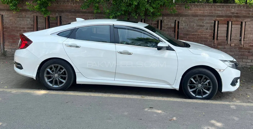 Honda Civic 2020 for Sale in Lahore Image-1