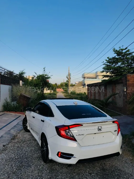Honda Civic 2016 for Sale in Mardan Image-1