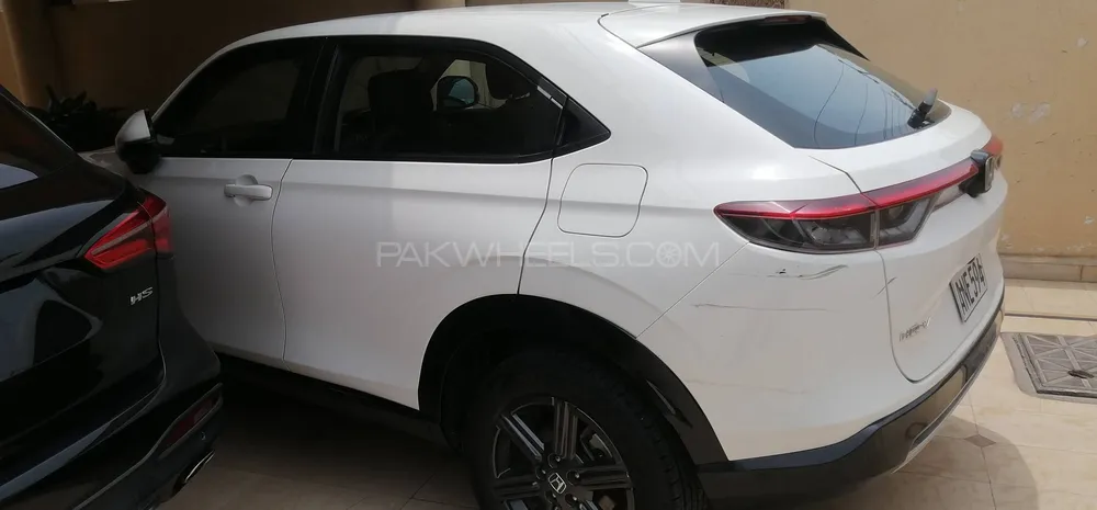 Honda HR-V 2023 for Sale in Lahore Honda HR-V 2023 for Sale in Lahore Image-3