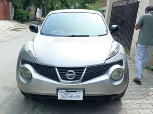 Nissan Juke 15RX Premium Personalize Package 2010 for Sale