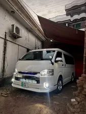 Toyota Hiace TRH 214 2010 for Sale
