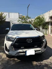 Toyota Hilux Revo V Automatic 2.8 2022 for Sale