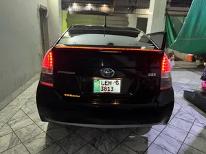 Toyota Prius G 1.8 2015 for Sale