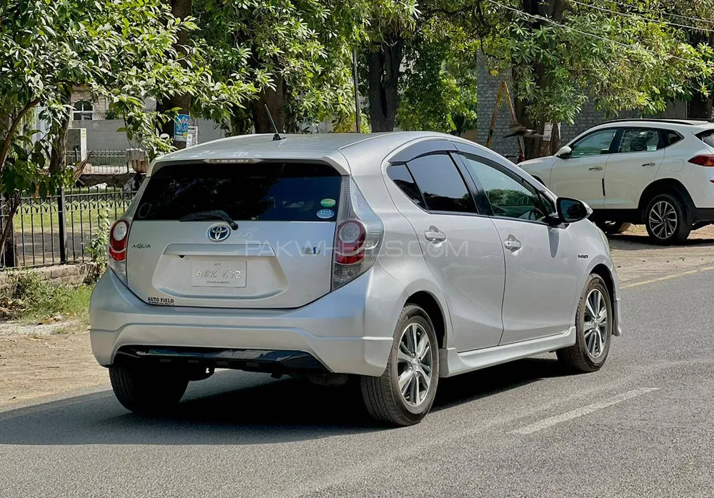 Toyota Aqua 2013 for Sale in Islamabad Image-1