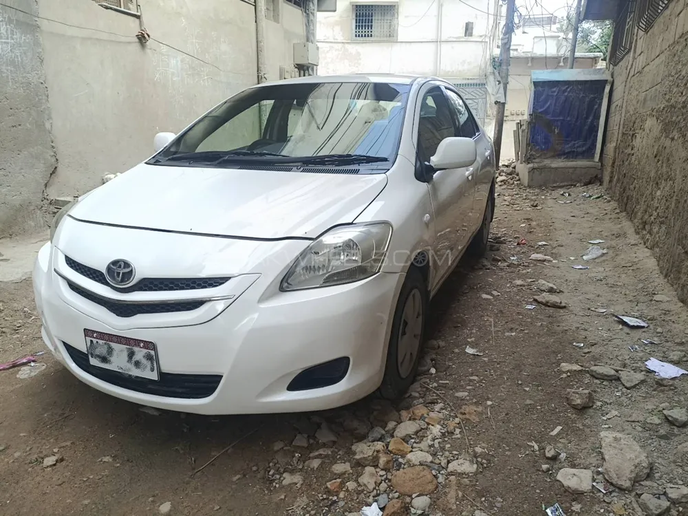 Toyota Belta 2011 for Sale in Karachi Image-1