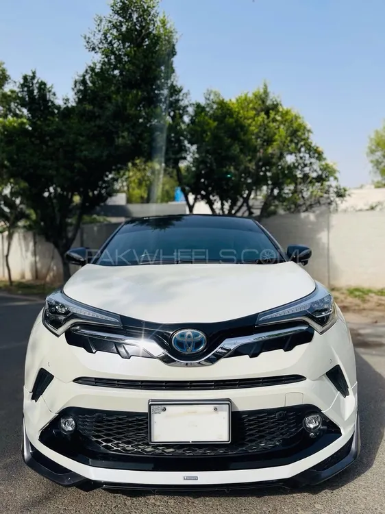 Toyota C-HR 2019 for Sale in Lahore Image-1