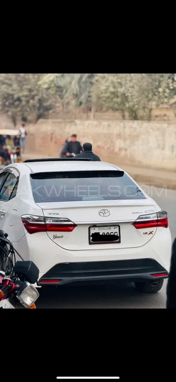 Toyota Corolla 2018 for Sale in Lahore Image-1