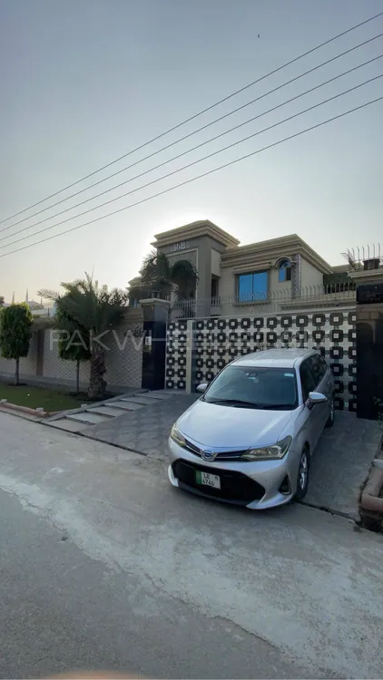 Toyota Corolla Fielder 2017 for Sale in Okara Image-1