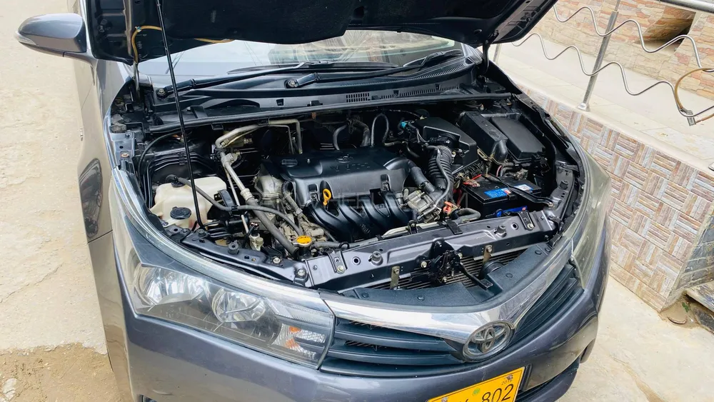 Toyota Corolla 2016 for Sale in Karachi Image-1