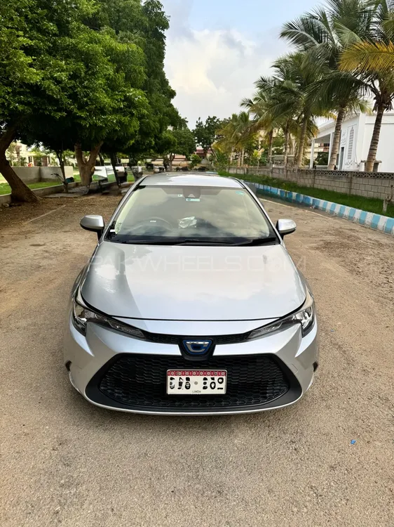 Toyota Corolla Touring 2020 for Sale in Karachi Image-1