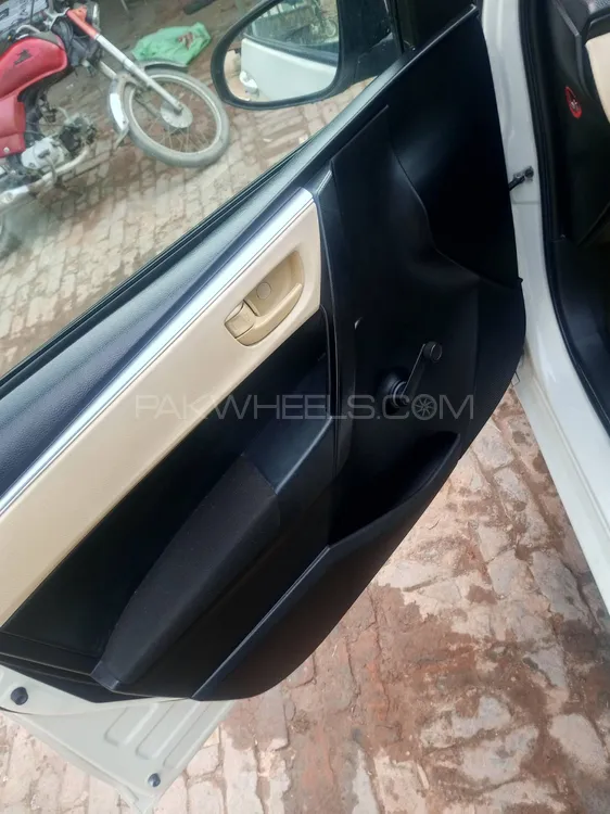 Toyota Corolla 2018 for Sale in Lahore Image-1