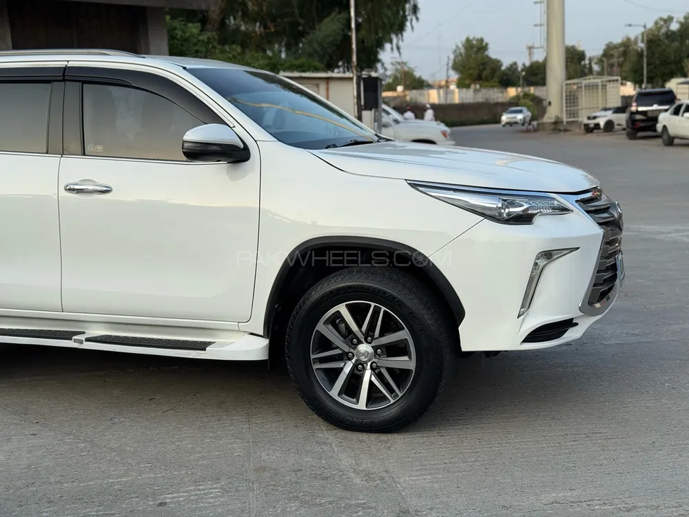 Toyota Fortuner 2018 for Sale in Islamabad Image-1
