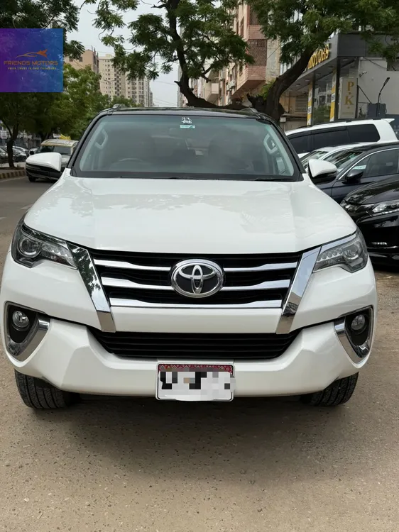 Toyota Fortuner 2018 for Sale in Karachi Image-1