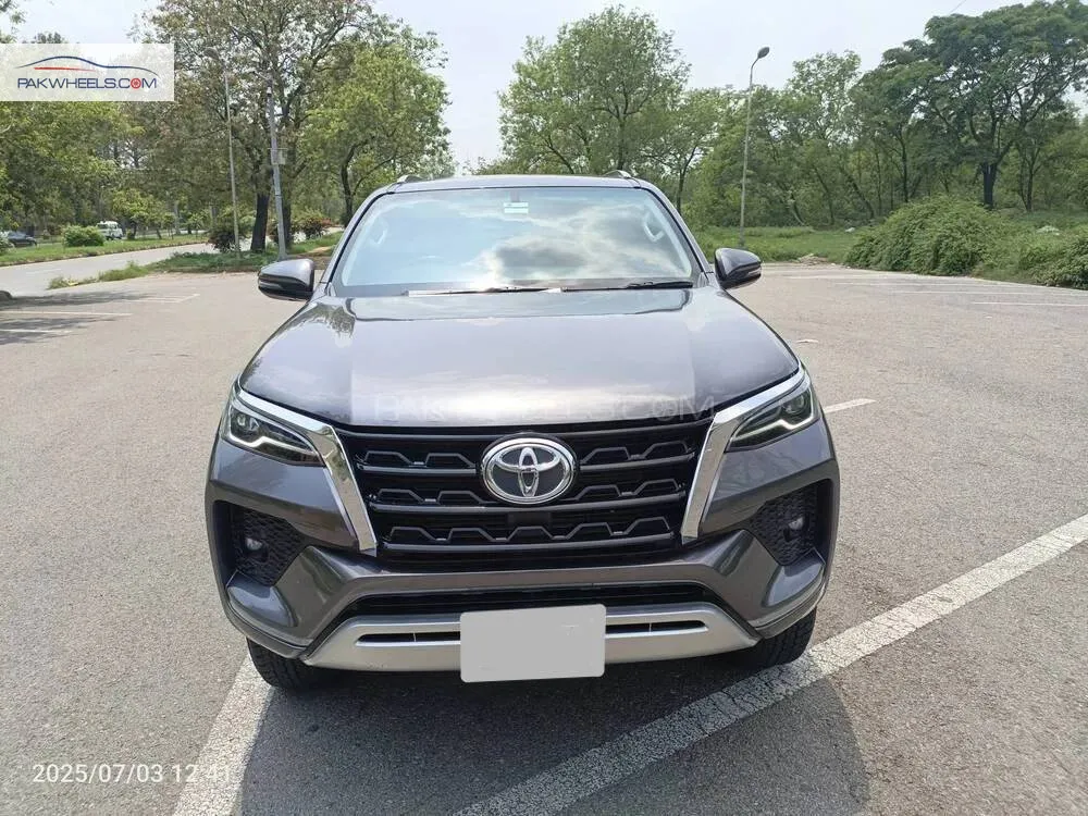 Toyota Fortuner 2021 for Sale in Islamabad Image-1