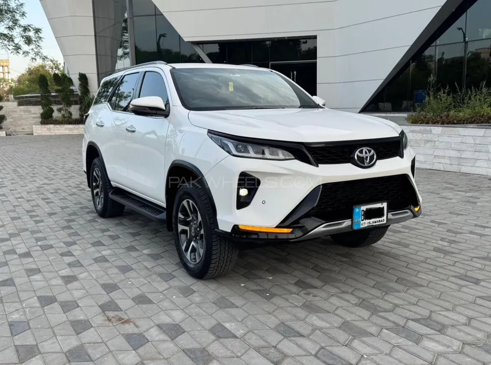 Toyota Fortuner 2022 for Sale in Islamabad Image-1