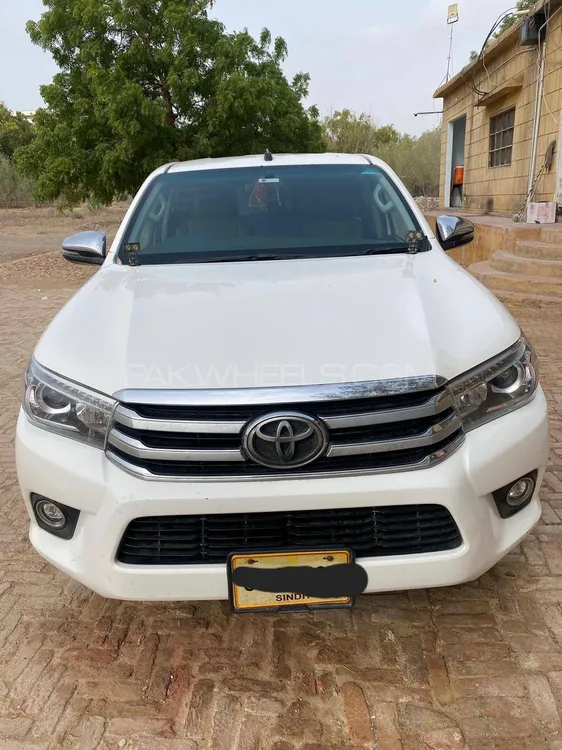 Toyota Hilux 2020 for Sale in Karachi Image-1