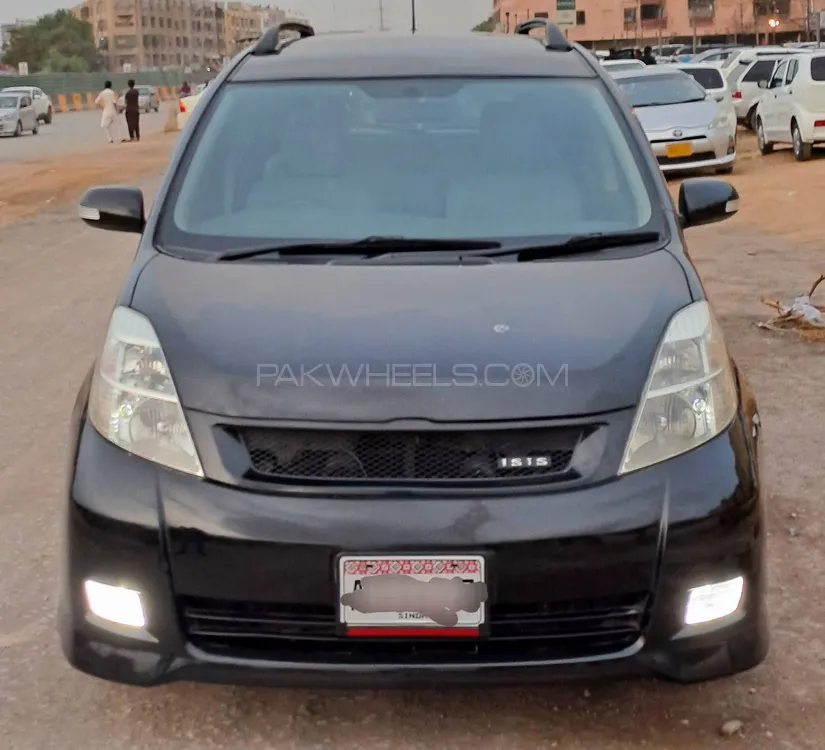 Toyota ISIS 2006 for Sale in Karachi Image-1