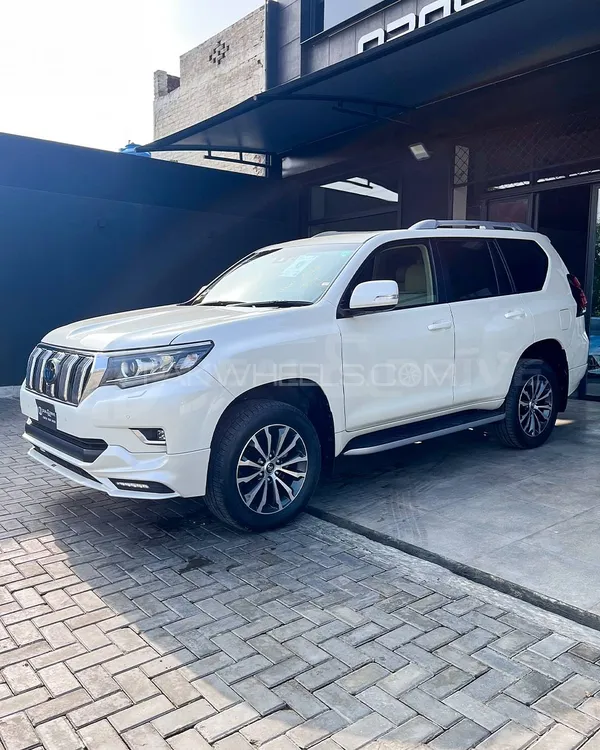 Toyota Prado 2021 for Sale in Lahore Image-1