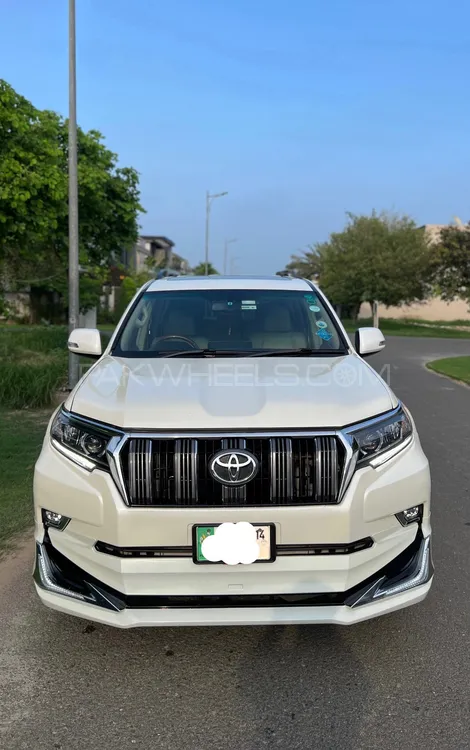 Toyota Prado 2010 for Sale in Lahore Image-1