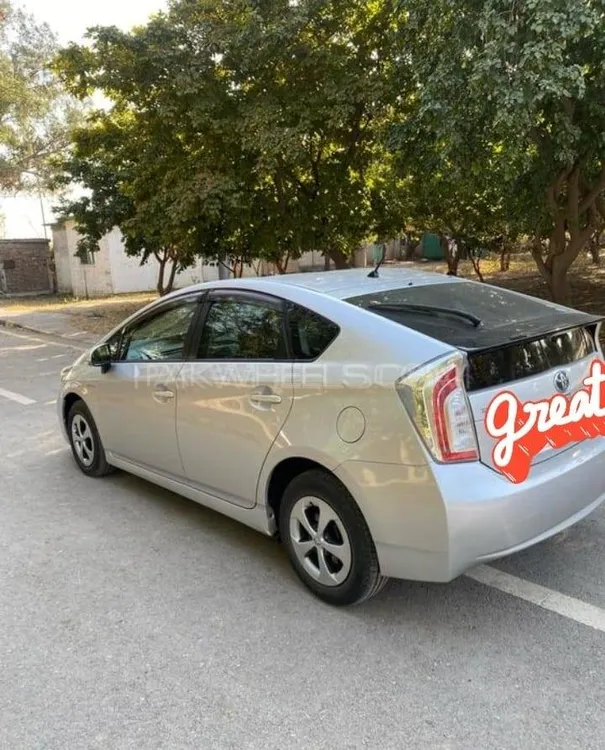 Toyota Prius 2014 for Sale in Islamabad Image-1