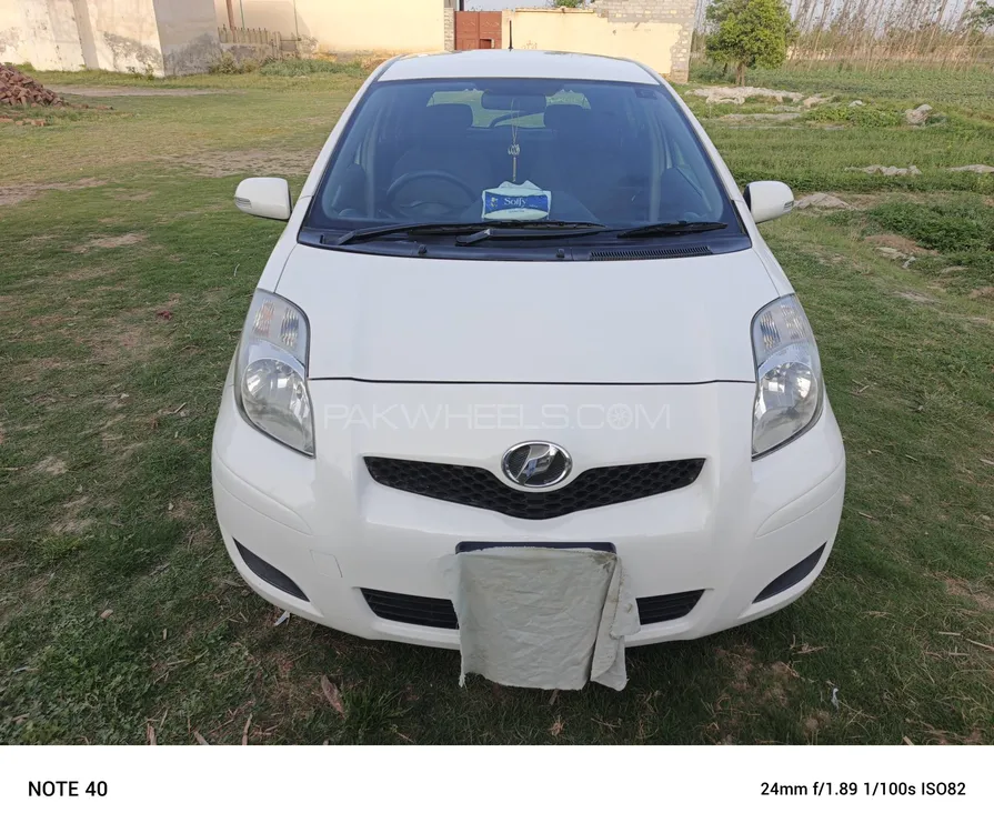 Toyota Vitz 2009 for Sale in Charsadda Image-1