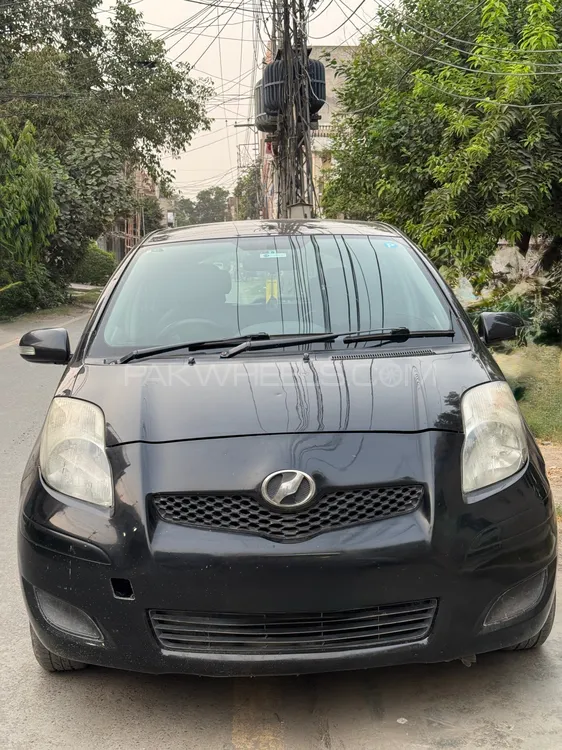 Toyota Vitz 2012 for Sale in Lahore Image-1