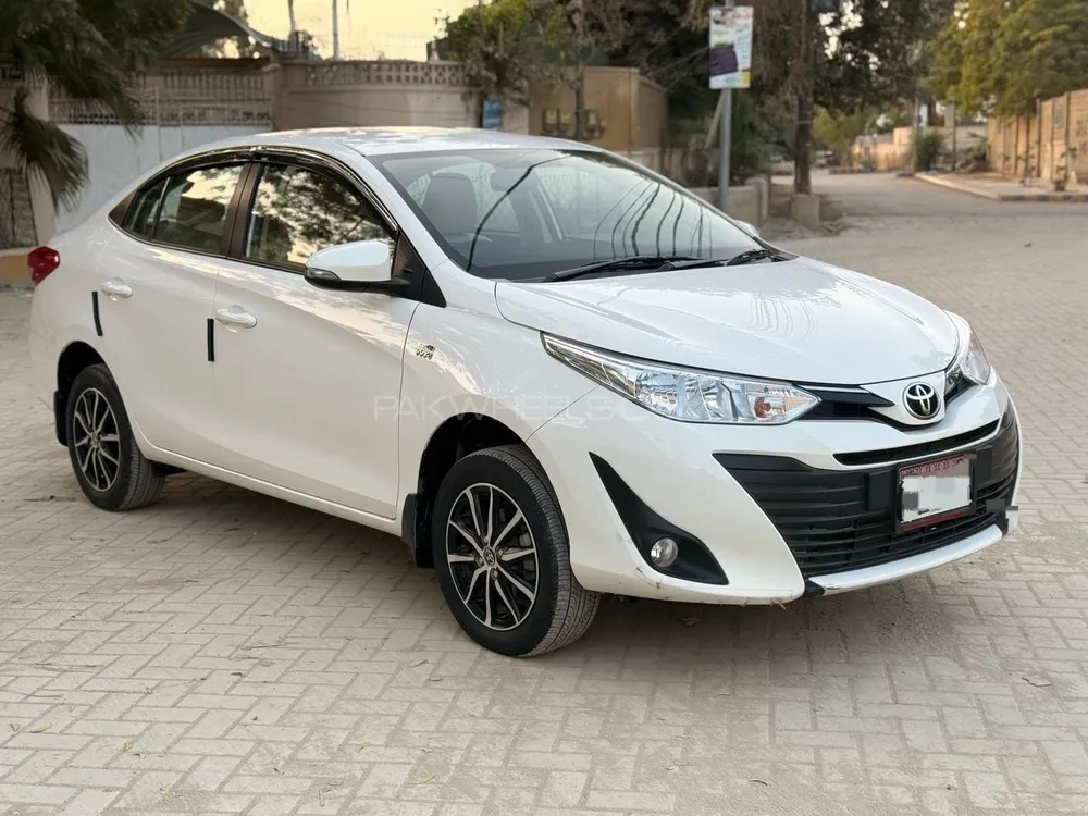 Toyota Yaris Sedan 2020 for Sale in Karachi Image-1