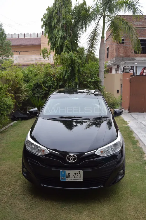 Toyota Yaris Sedan 2022 for Sale in Chichawatni Image-1