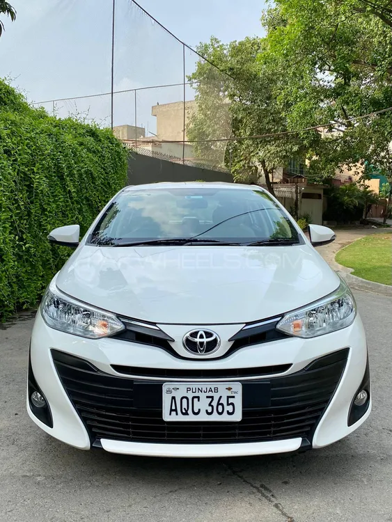 Toyota Yaris Sedan 2023 for Sale in Lahore Image-1