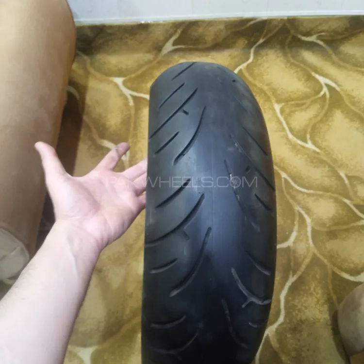 Bridgestone 180/55/17 tyre japan Image-1