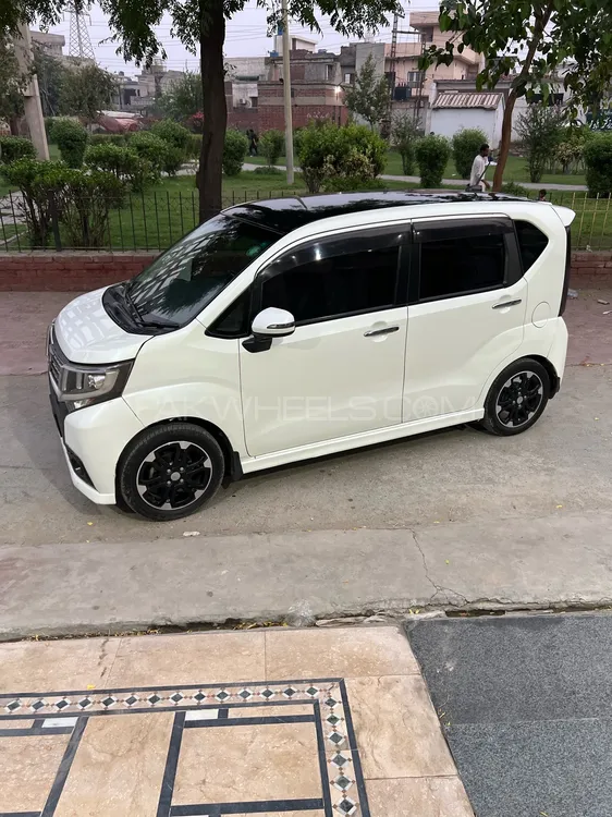Daihatsu Move 2017 for Sale in Lahore Image-1