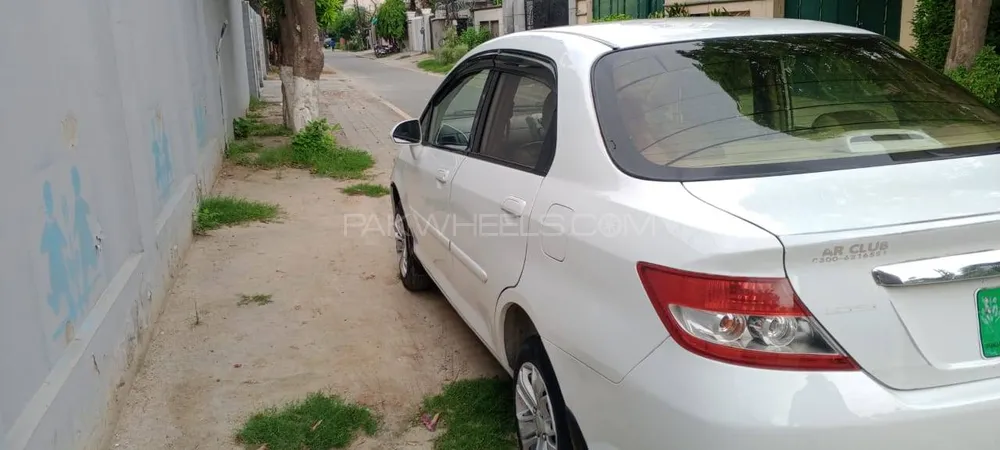 Honda City 2005 for Sale in Lahore Image-1
