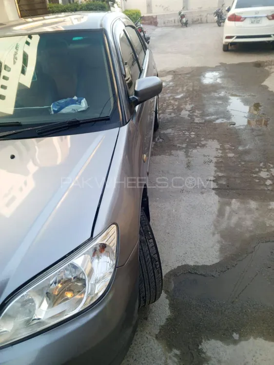 Honda Civic 2004 for Sale in Arifwala Image-1