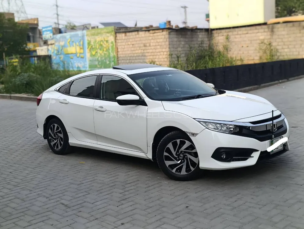 Honda Civic 2018 for Sale in Chakwal Image-1