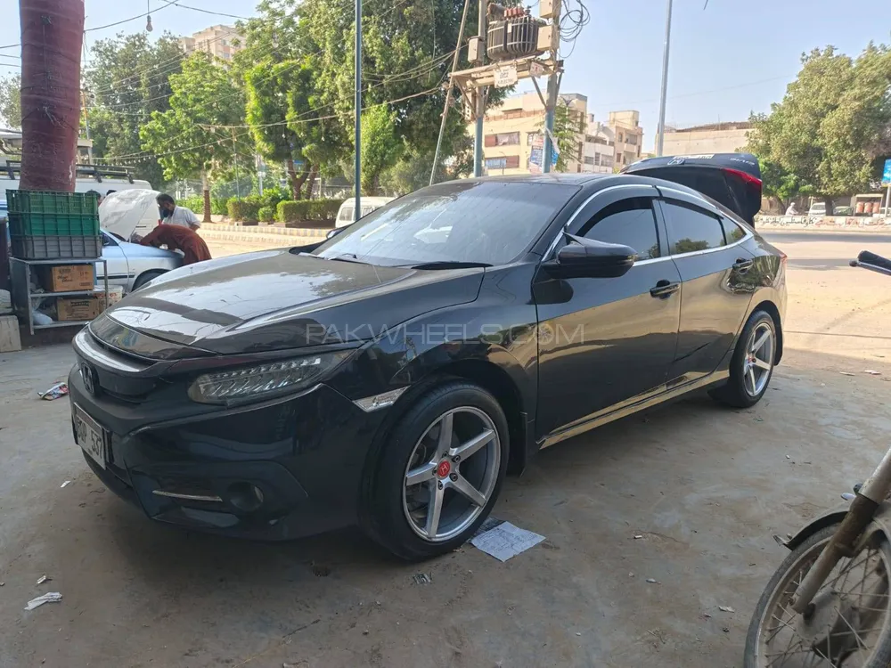 Honda Civic 2019 for Sale in Karachi Image-1