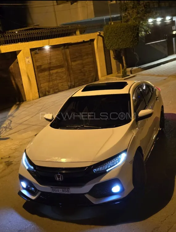 ہونڈا سوک 2016 for Sale in کراچی Image-1