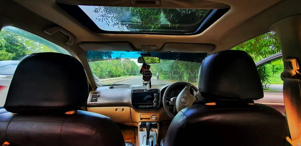 Honda Civic 2004 for Sale in Lahore Image-1