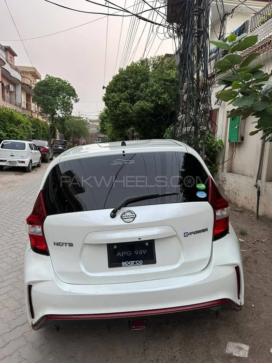 Nissan Note 2017 for Sale in Lahore Image-1