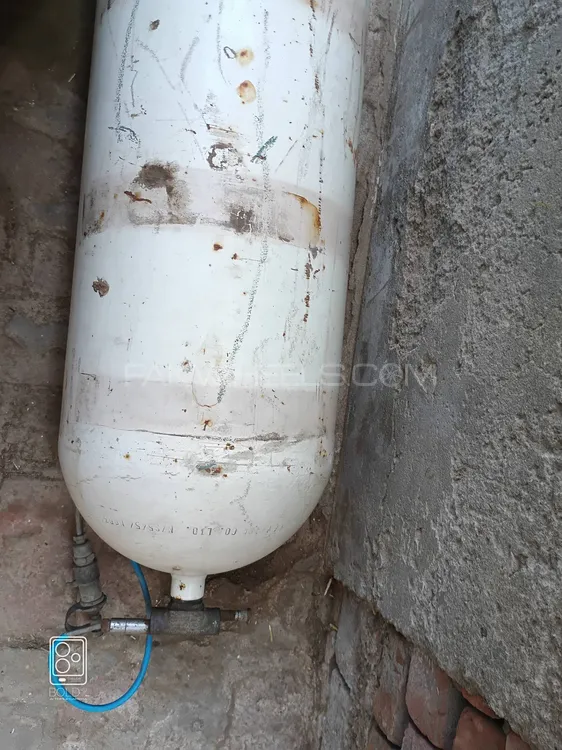 Suzuki Cultus CNG Cylinder And Gas Kit Image-1