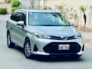 Toyota Corolla Fielder Hybrid G 2018 for Sale