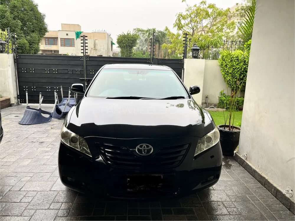 Toyota Camry 2007 for Sale in Lahore Image-1